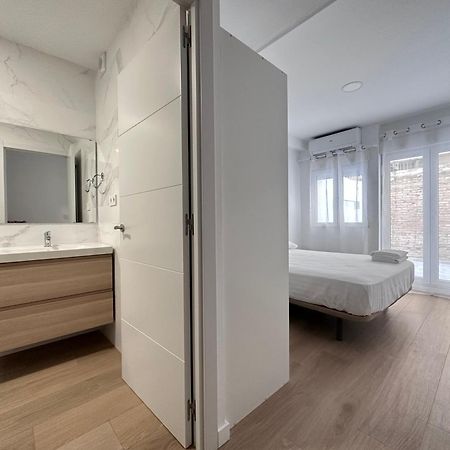 Artes Y Oficios Apartaments Ab Walencja Zewnętrze zdjęcie